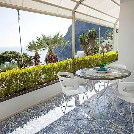 Lhp La Giara Villa Capri
