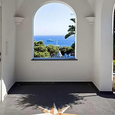 Lhp La Giara Capri