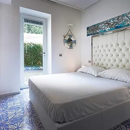 Lhp La Giara Capri