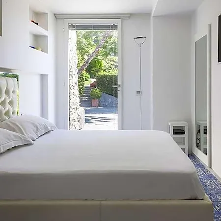 Lhp La Giara Villa Capri